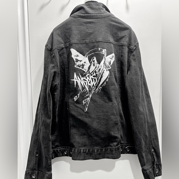 Guess Jean Jacket - Closet Clean Out - Picture 2 of 2